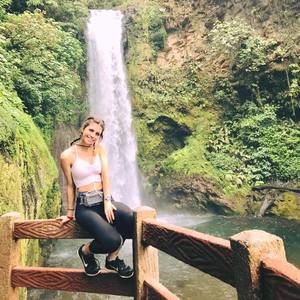 Meet your Posher, Maia